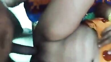 Moti Desi Kamwali Badi Chut Me Lund Dala
